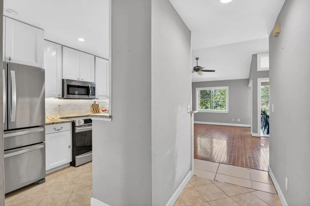 2810 Citrus Lake Drive Naples FL 34109