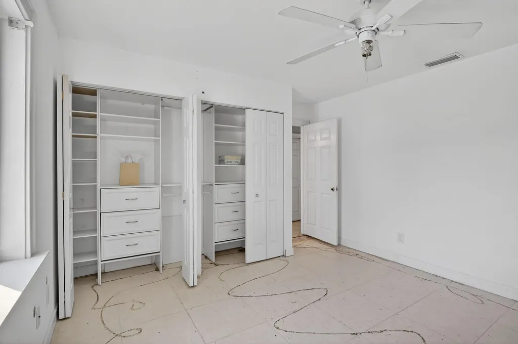 2810 Citrus Lake Drive Naples FL 34109