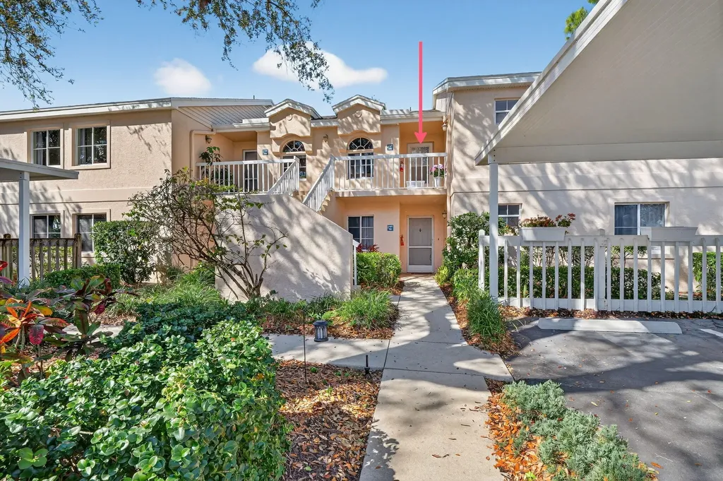 2810 Citrus Lake Drive Naples FL 34109