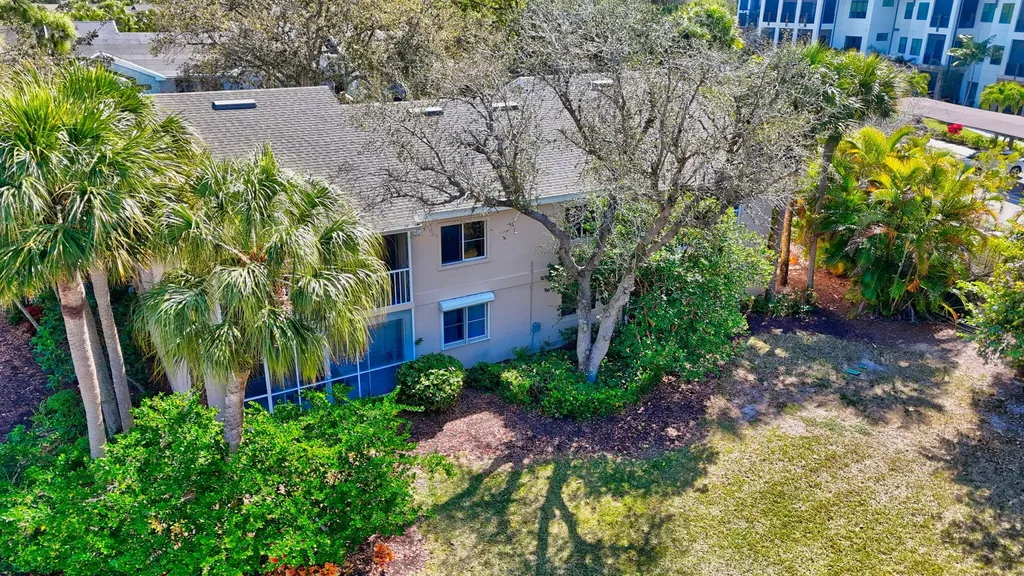 2810 Citrus Lake Drive Naples FL 34109