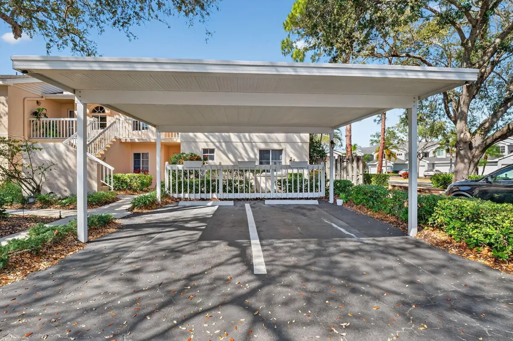 2810 Citrus Lake Drive Naples FL 34109