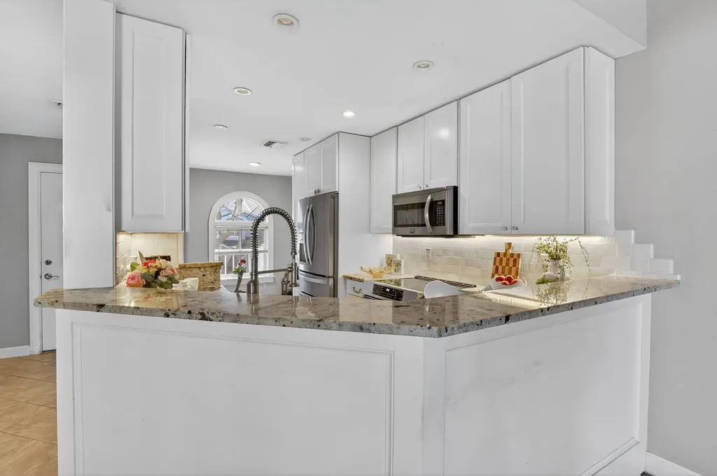 2810 Citrus Lake Drive Naples FL 34109