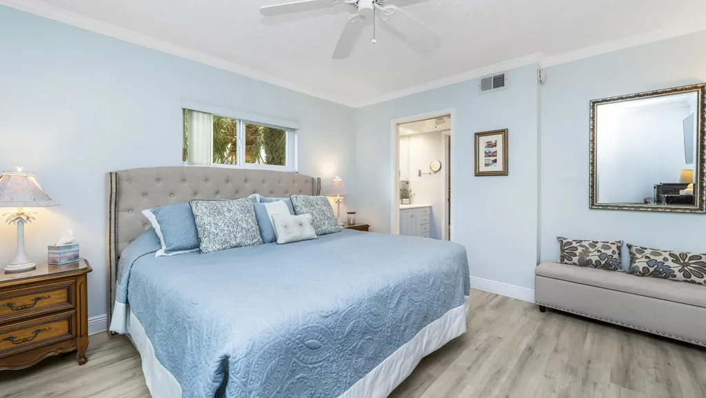 3032 Sandpiper Bay Circle Naples FL 34112