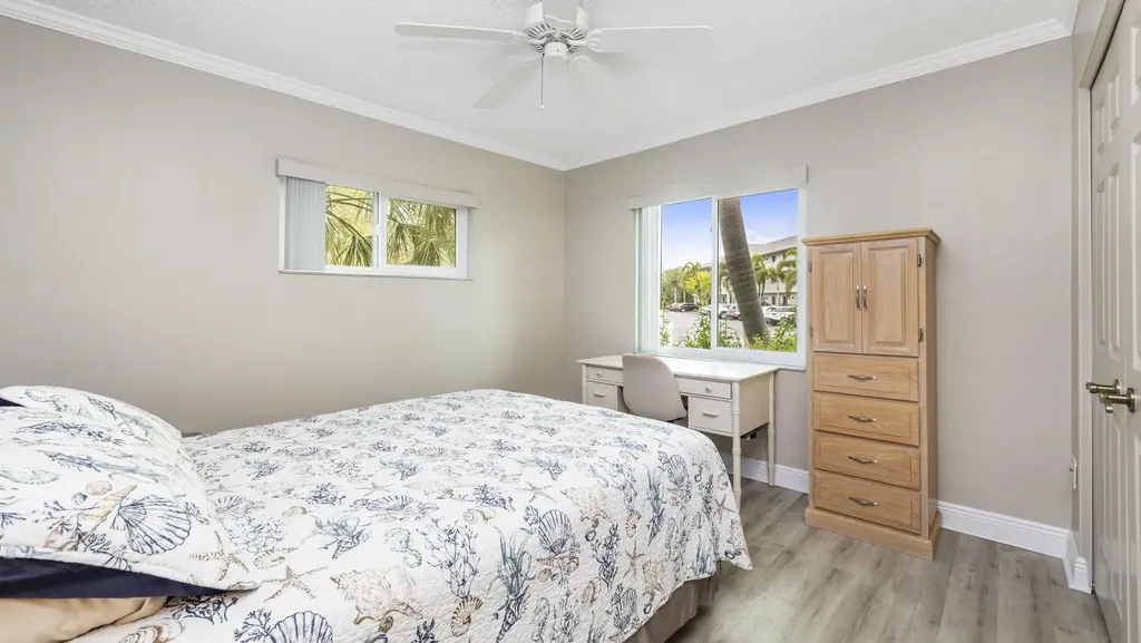 3032 Sandpiper Bay Circle Naples FL 34112