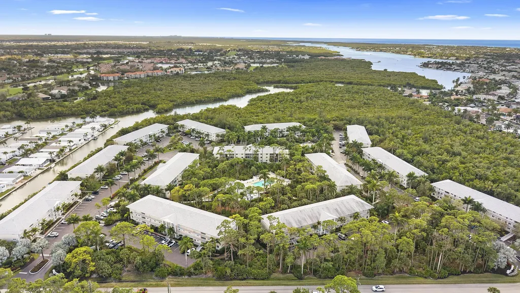 3032 Sandpiper Bay Circle Naples FL 34112