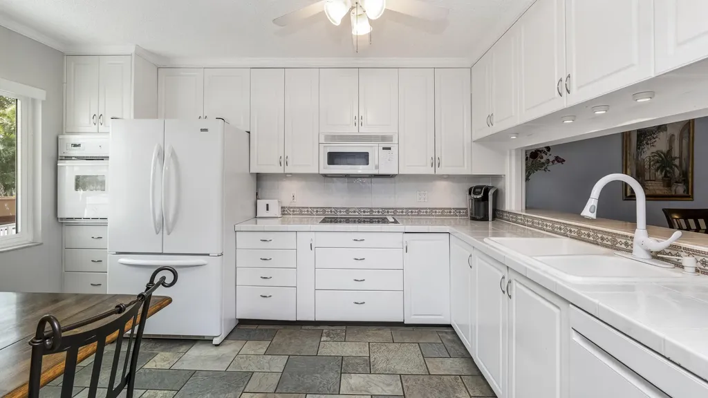 3032 Sandpiper Bay Circle Naples FL 34112