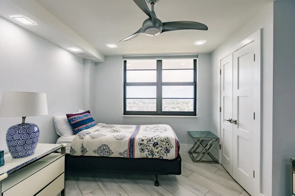 440 Seaview Court Marco Island FL 34145