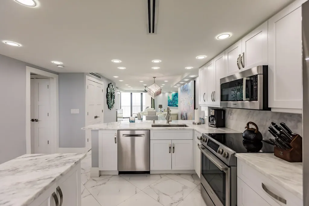 440 Seaview Court Marco Island FL 34145