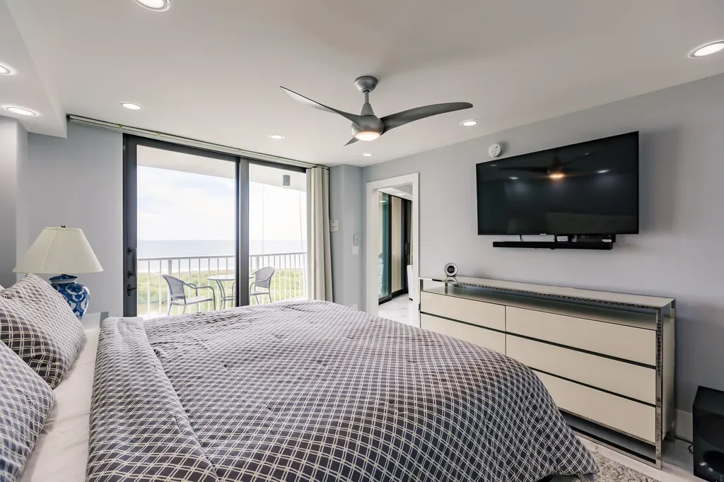 440 Seaview Court Marco Island FL 34145