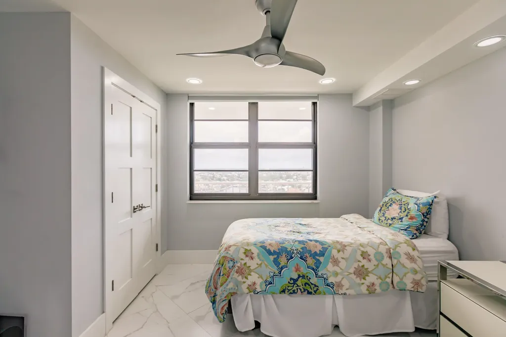 440 Seaview Court Marco Island FL 34145