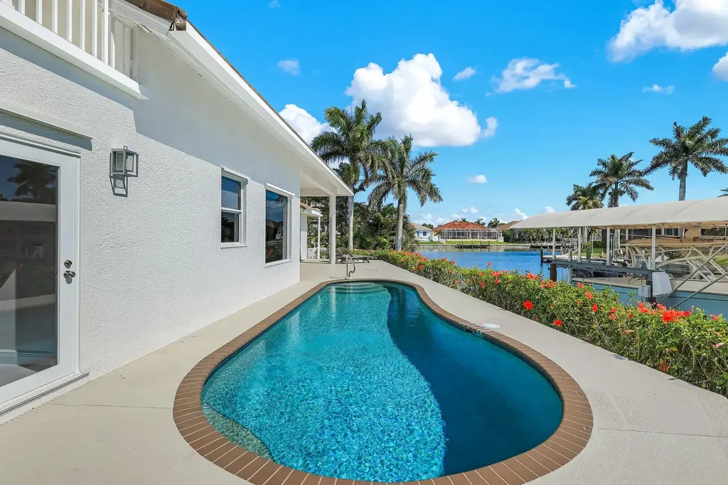 316 Waterleaf Court Marco Island FL 34145