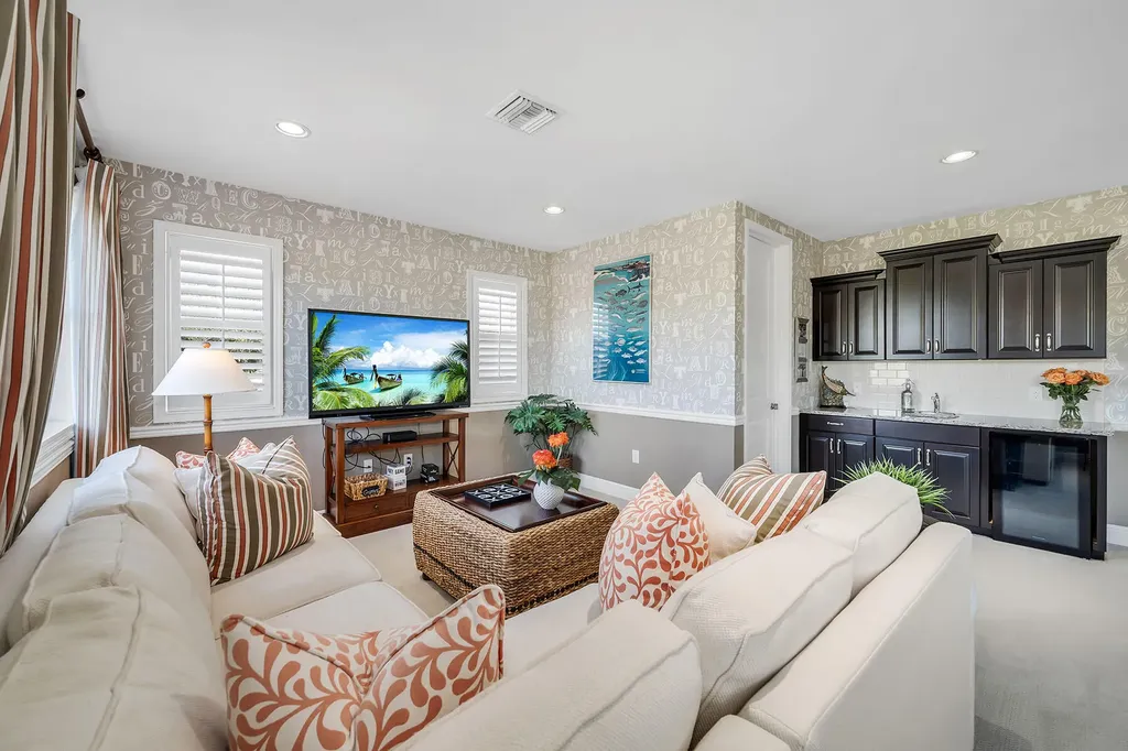 3783 Canopy Circle Naples FL 34120