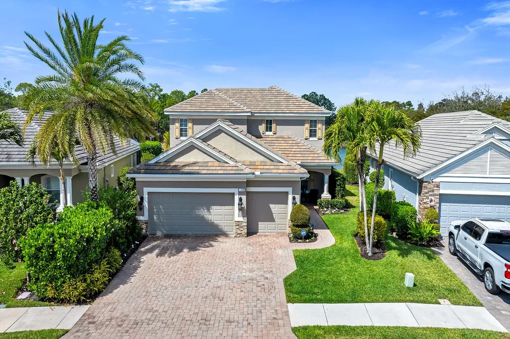 3783 Canopy Circle Naples FL 34120