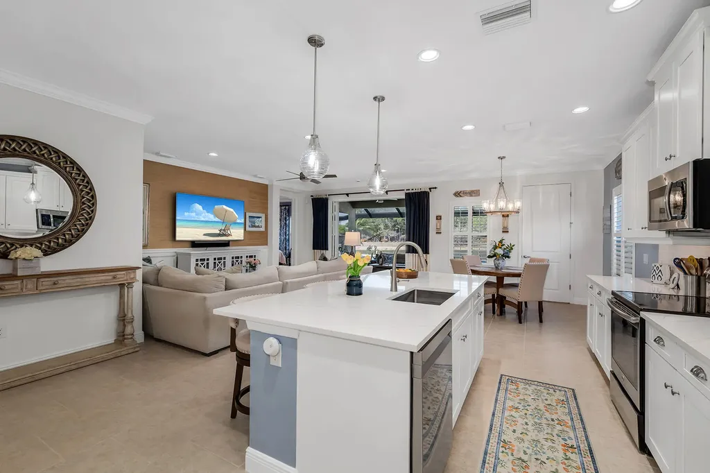 3783 Canopy Circle Naples FL 34120