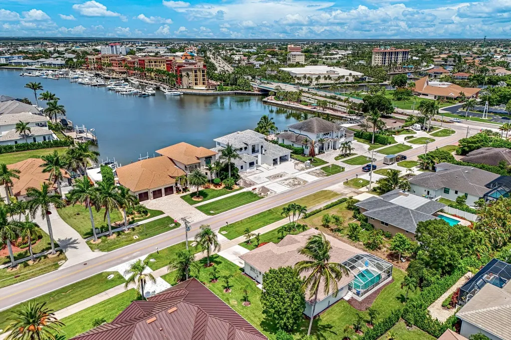 711 Tigertail Court Marco Island FL 34145