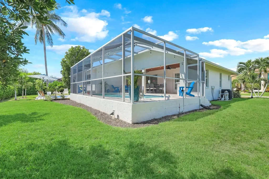 711 Tigertail Court Marco Island FL 34145