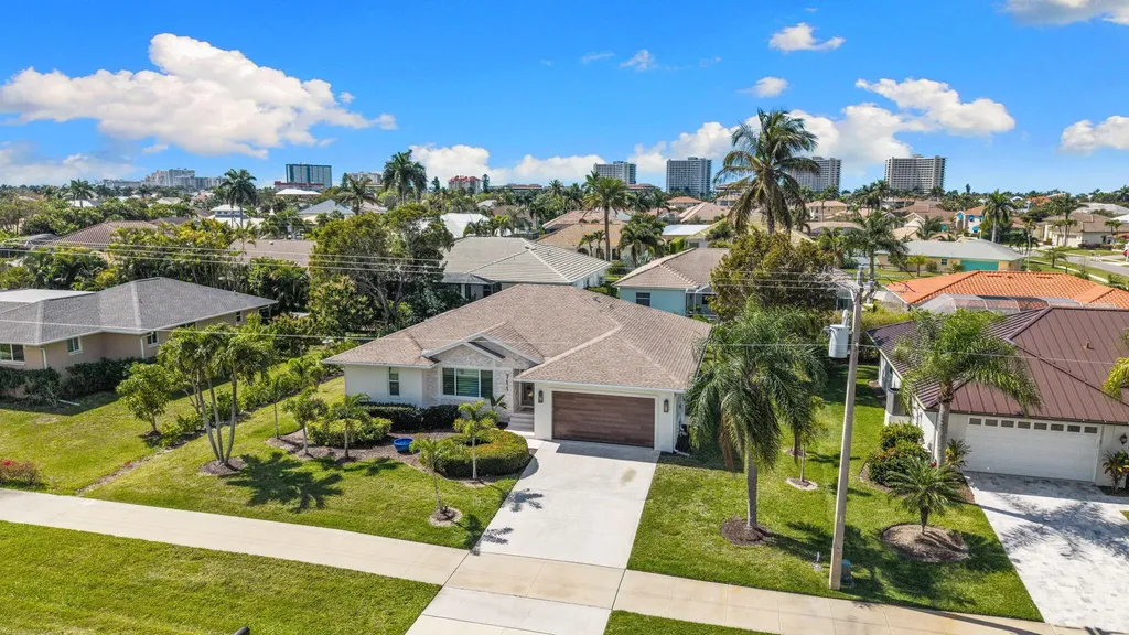 711 Tigertail Court Marco Island FL 34145