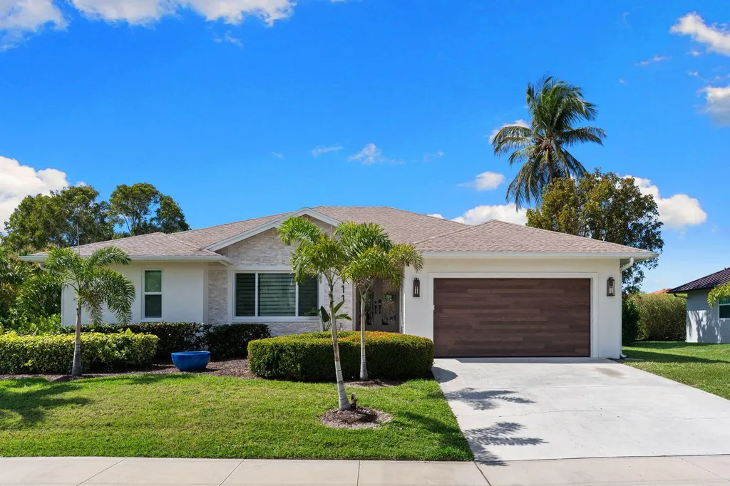 711 Tigertail Court Marco Island FL 34145