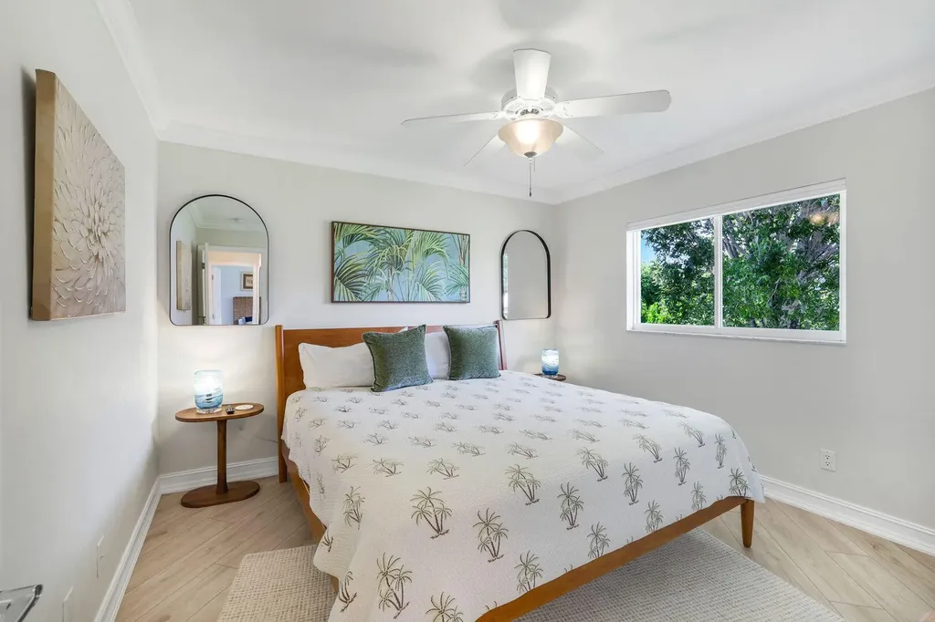 711 Tigertail Court Marco Island FL 34145