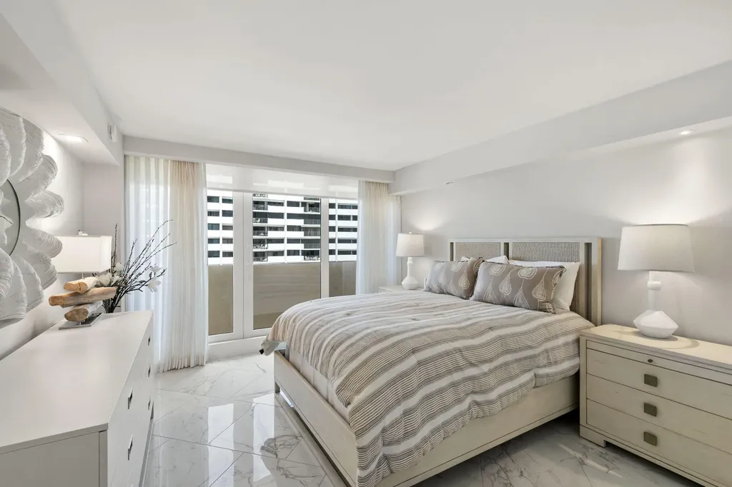 4001 Gulf Shore Boulevard N Naples FL 34103