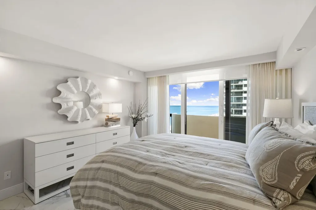 4001 Gulf Shore Boulevard N Naples FL 34103