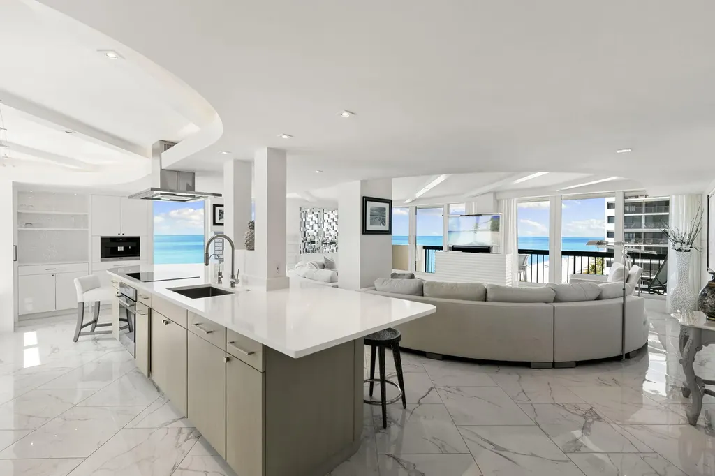 4001 Gulf Shore Boulevard N Naples FL 34103