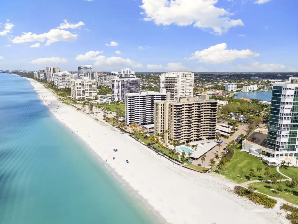 4001 Gulf Shore Boulevard N Naples FL 34103