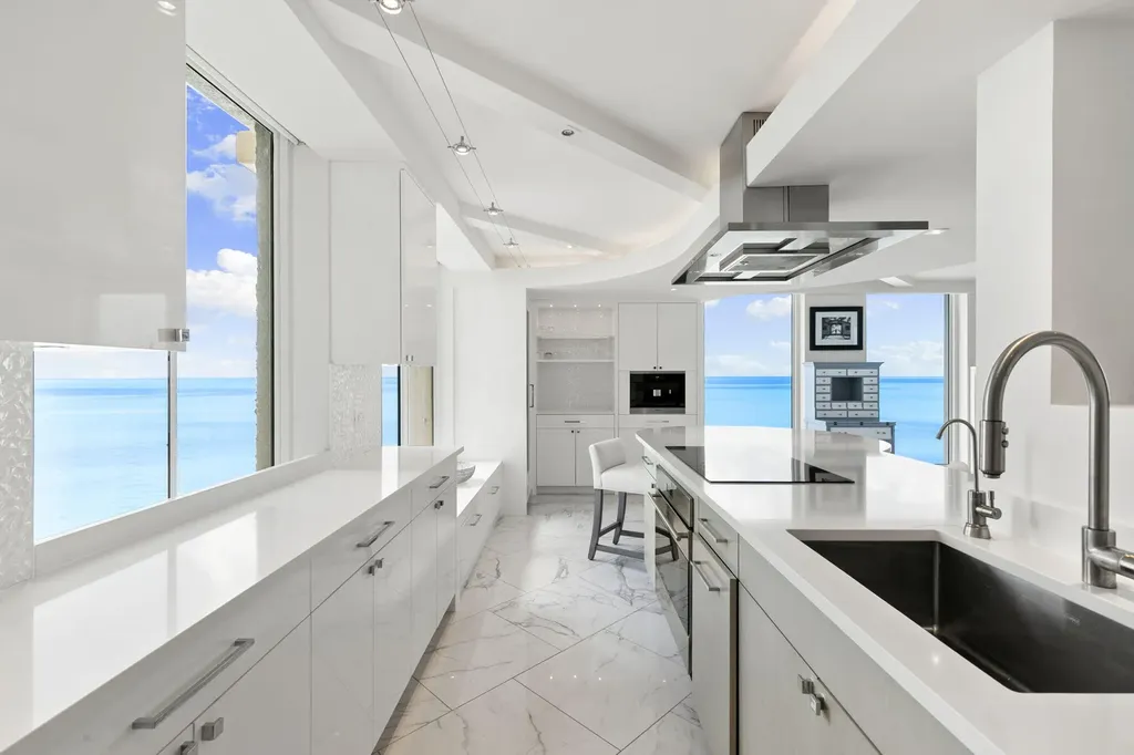 4001 Gulf Shore Boulevard N Naples FL 34103