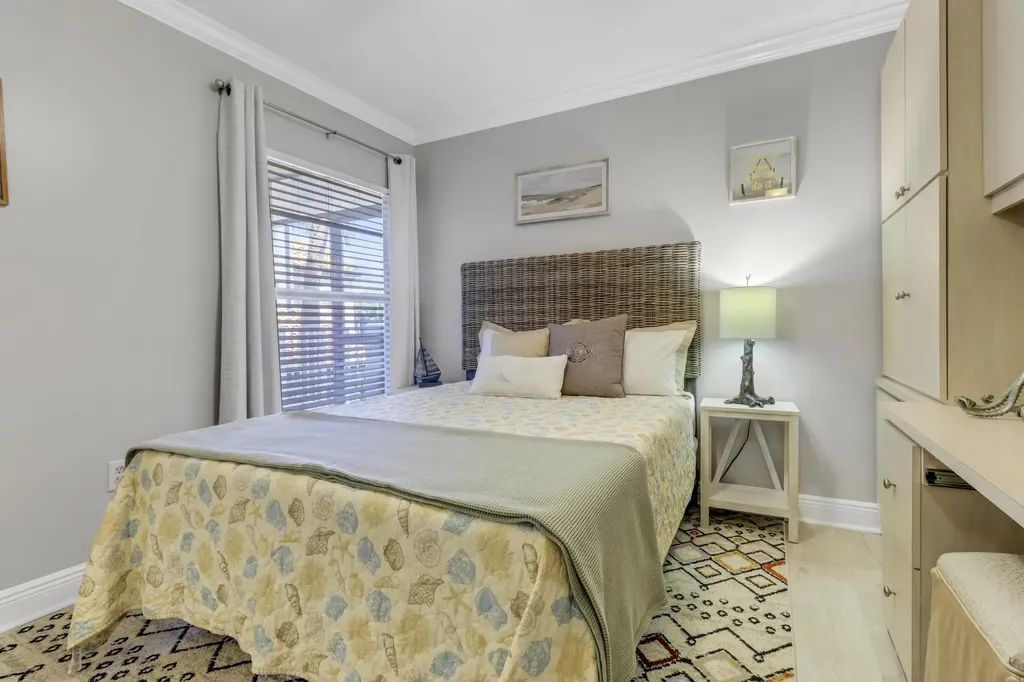 100 Stevens Landing Marco Island FL 34145