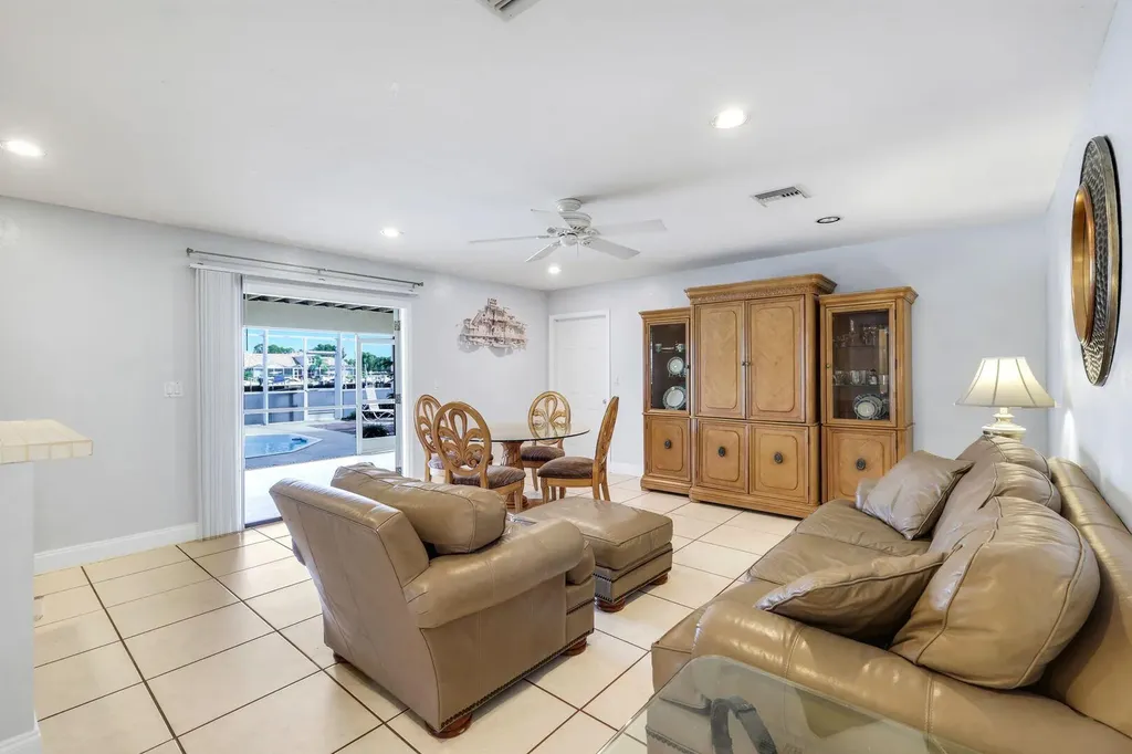 183 Sunset Cay Naples FL 34114