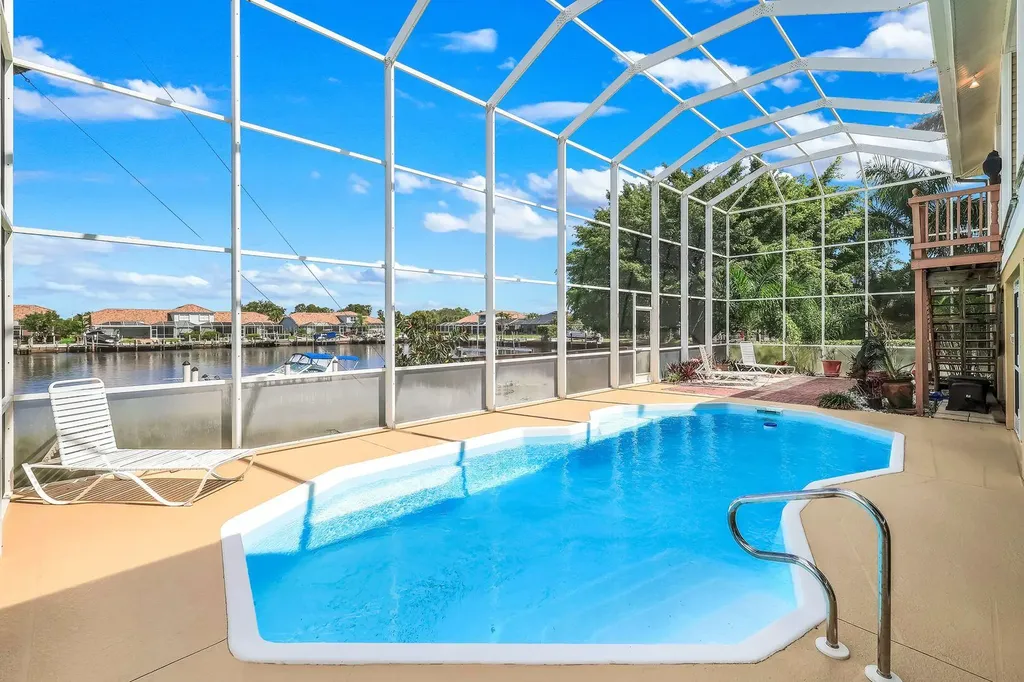 183 Sunset Cay Naples FL 34114