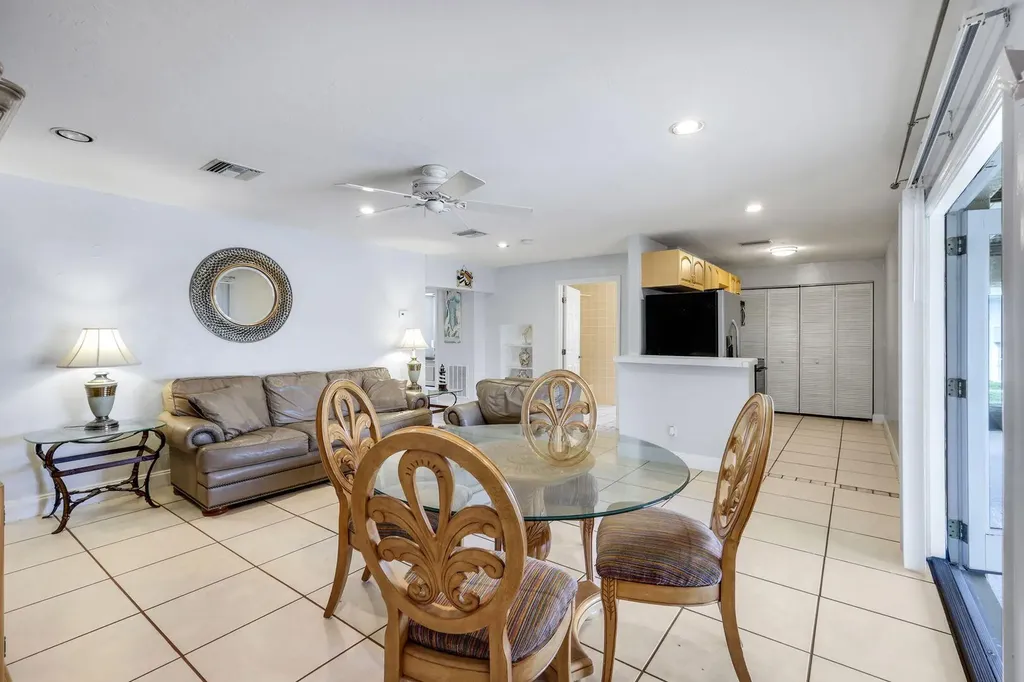 183 Sunset Cay Naples FL 34114