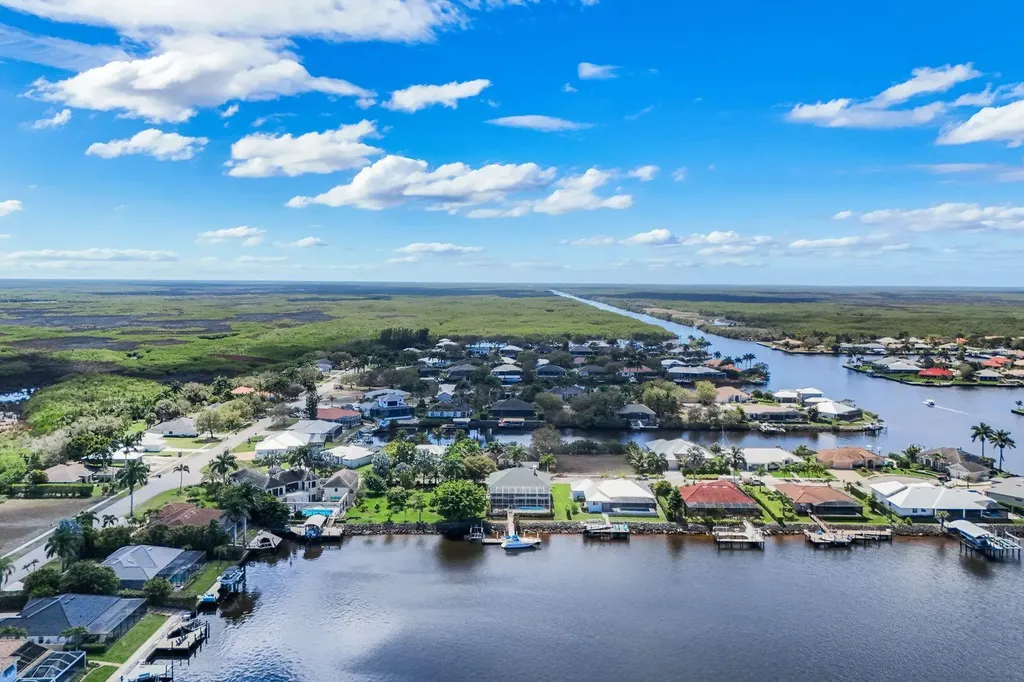 183 Sunset Cay Naples FL 34114