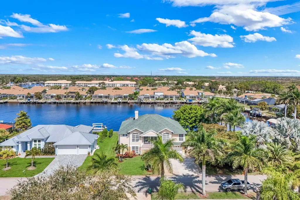 183 Sunset Cay Naples FL 34114