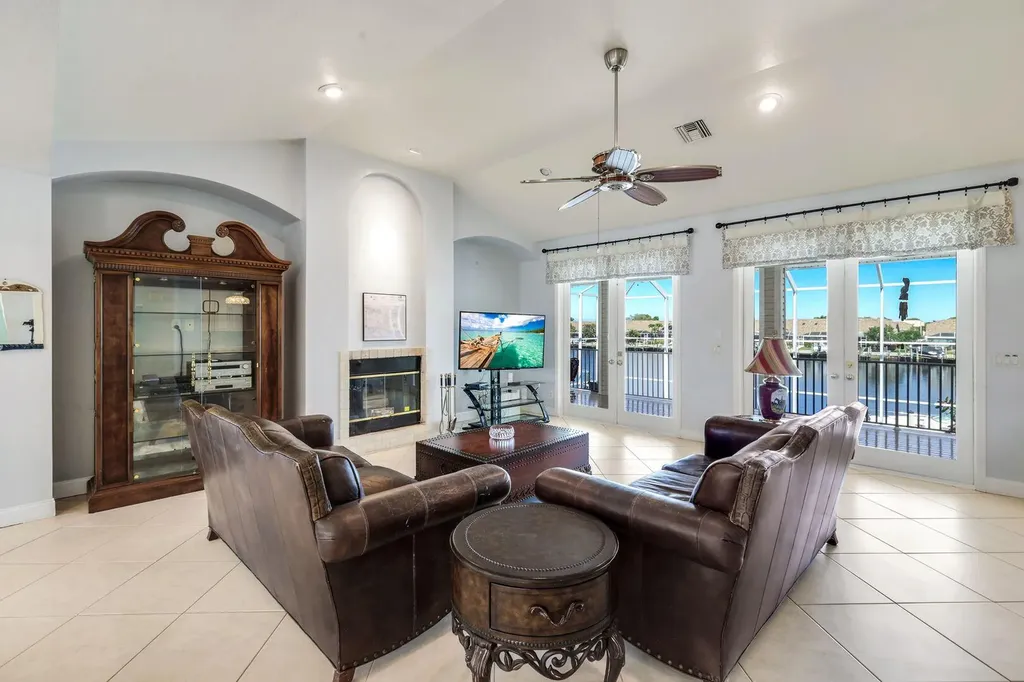 183 Sunset Cay Naples FL 34114