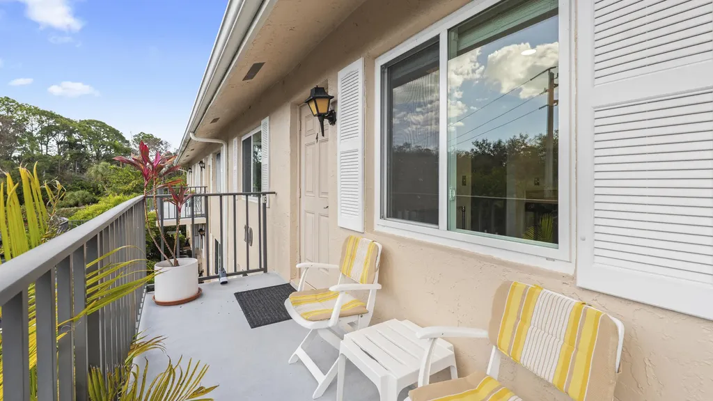160 Palm Drive Naples FL 34112