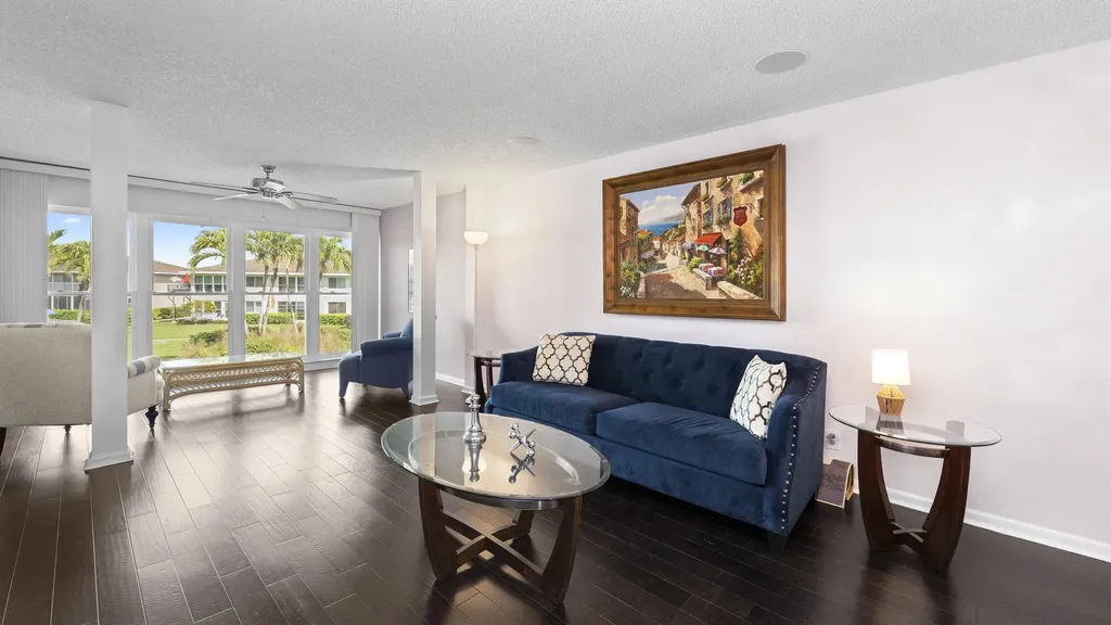 160 Palm Drive Naples FL 34112