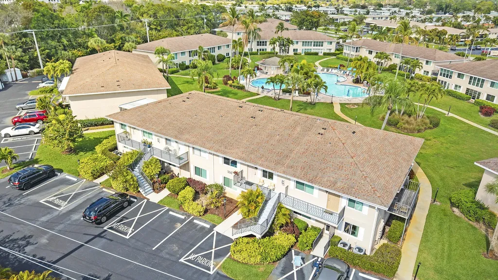 160 Palm Drive Naples FL 34112