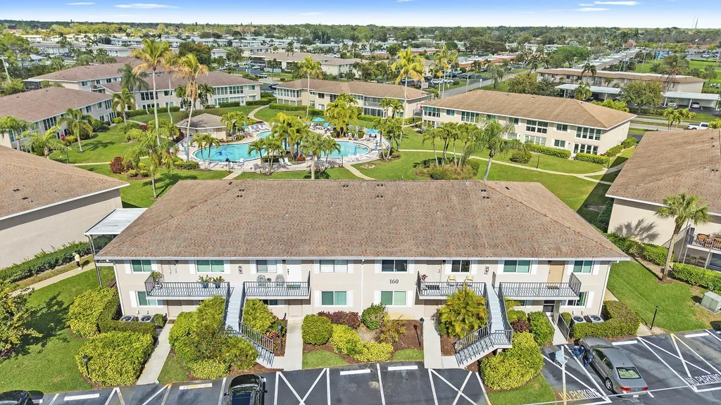 160 Palm Drive Naples FL 34112