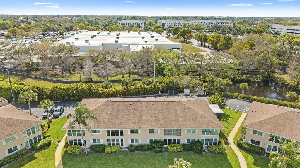 160 Palm Drive Naples FL 34112