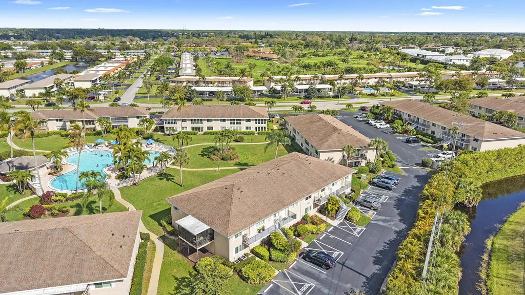 160 Palm Drive Naples FL 34112