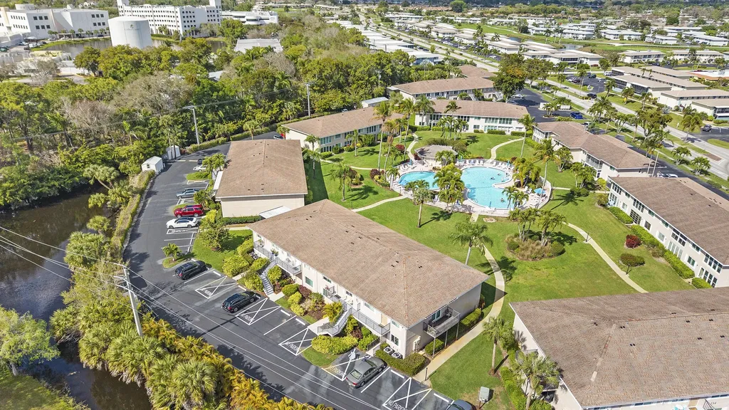 160 Palm Drive Naples FL 34112