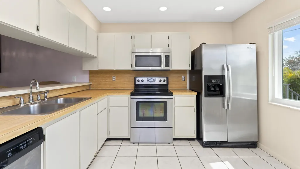 160 Palm Drive Naples FL 34112