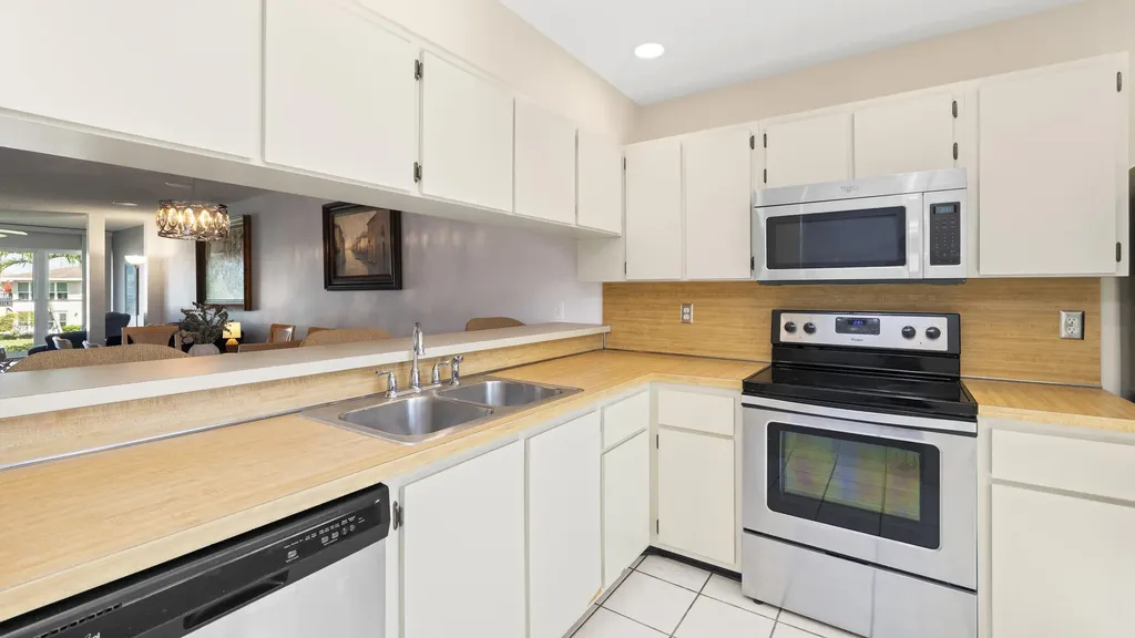 160 Palm Drive Naples FL 34112