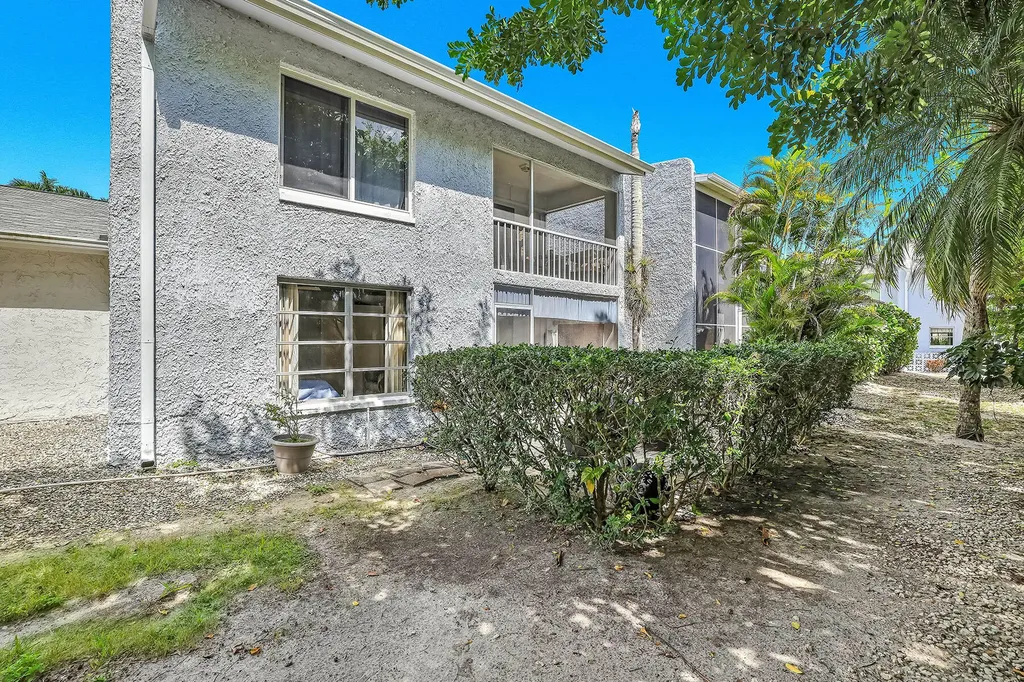 12 Watercolor Way Naples FL 34113