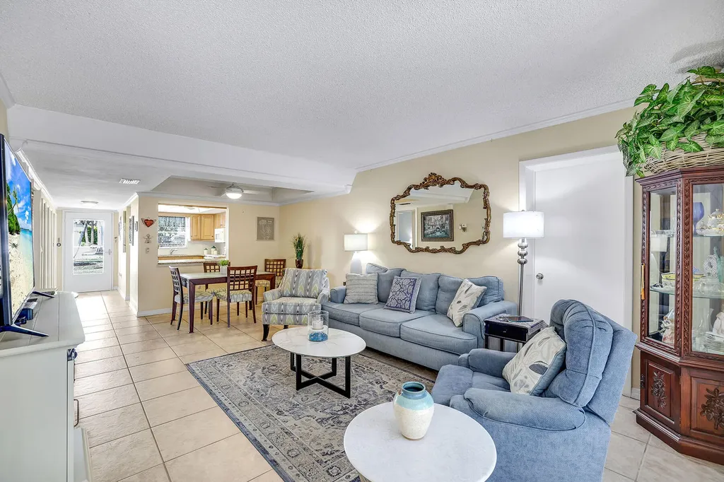 12 Watercolor Way Naples FL 34113