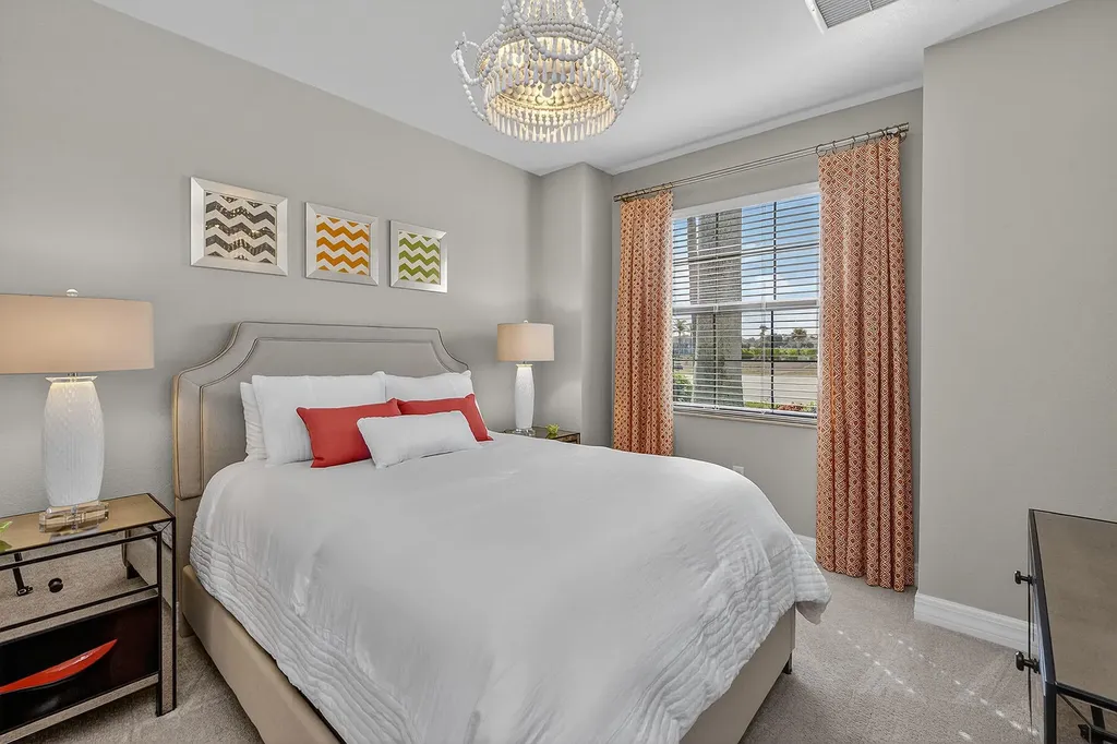 2898 Aviamar Circle Naples FL 34114