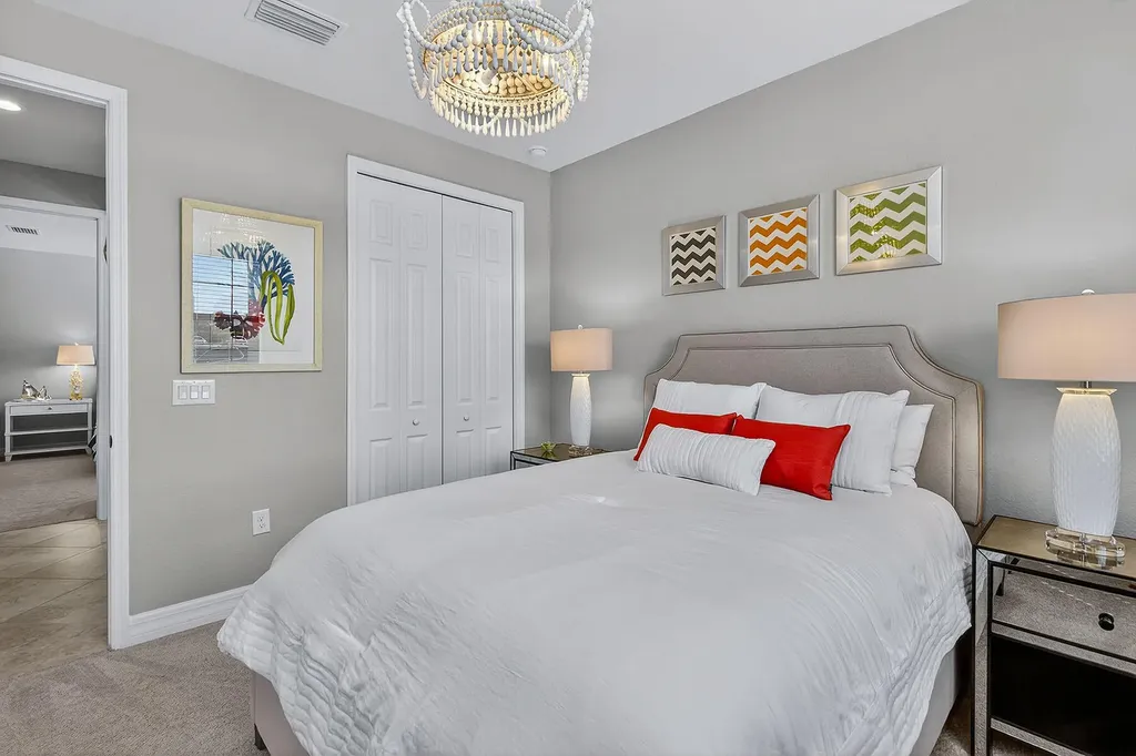 2898 Aviamar Circle Naples FL 34114