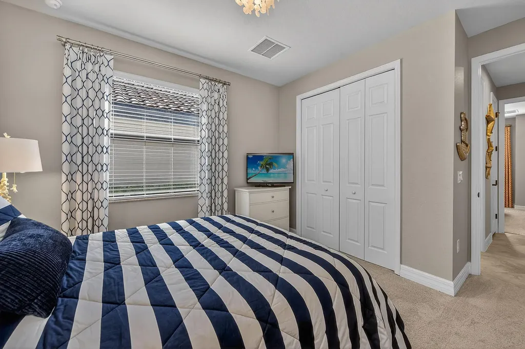 2898 Aviamar Circle Naples FL 34114