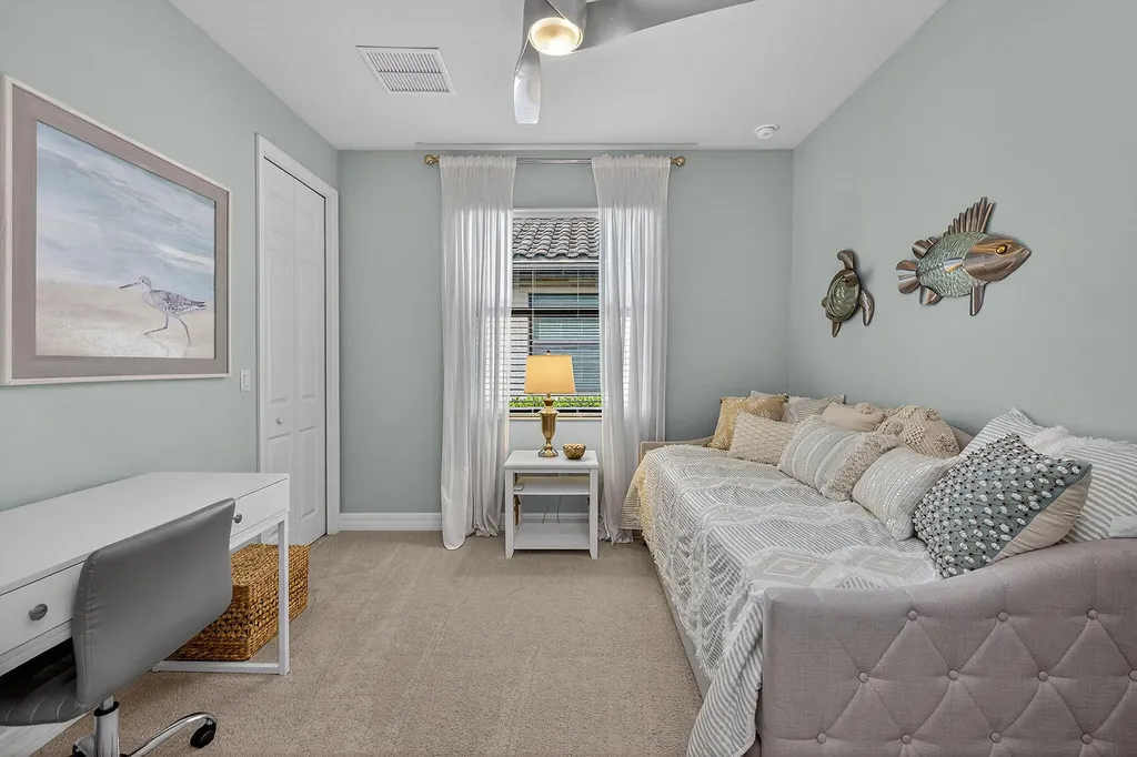 2898 Aviamar Circle Naples FL 34114